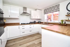 Kitchen- click for photo gallery